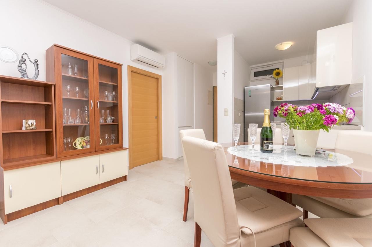 Apartment Ivanka Omis Luaran gambar